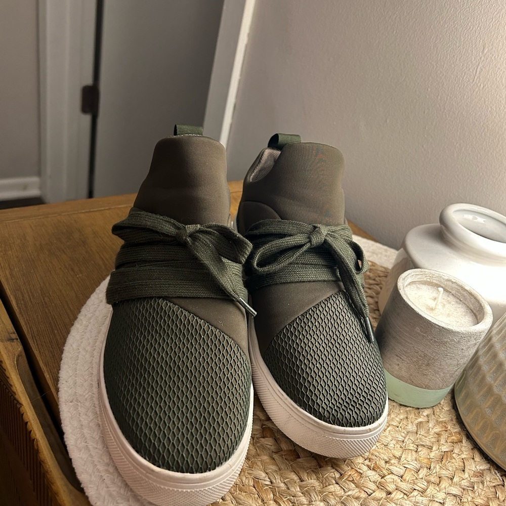 STEVE MADDEN SHOES